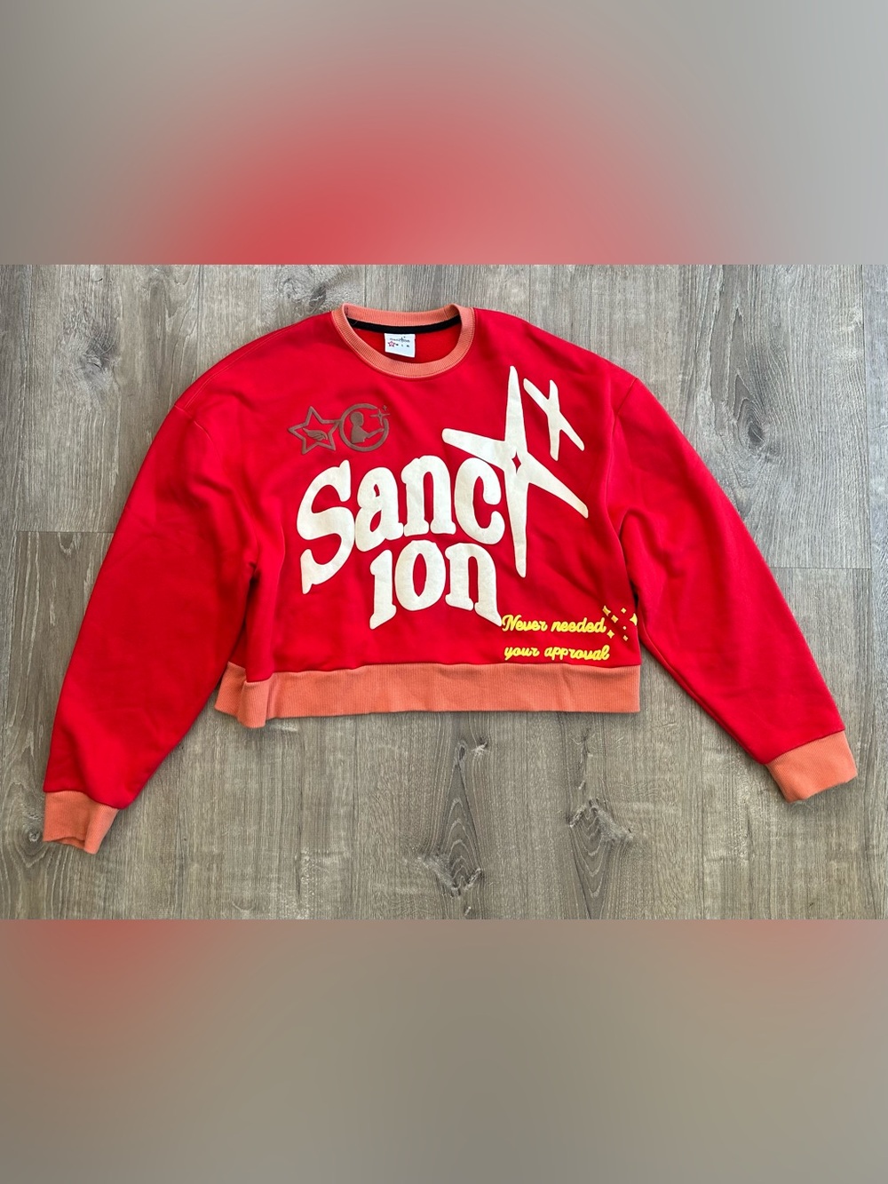 Red Crewneck Graphic Sweatshirt with Coral Trim